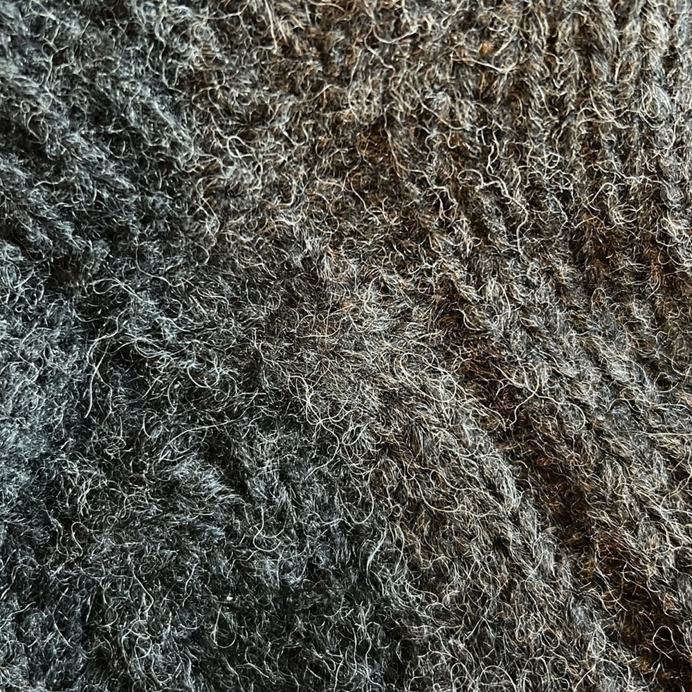 NWT Simply Natural Designs poncho/cape. Dark gray knit, 100% baby alpaca. - Picture 4 of 7